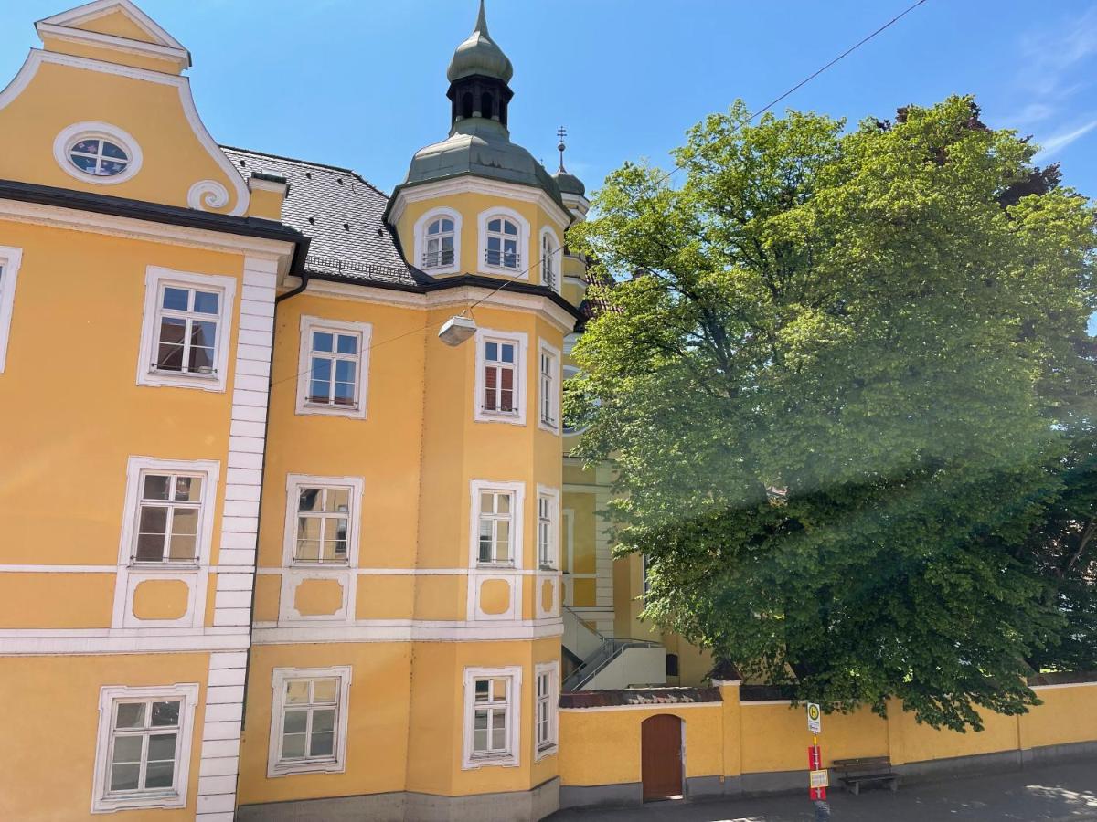 Helle Zwei-Zimmer-Stadt-Wohnung Am Bismarkplatz Mit Tiefgarage Landshut Buitenkant foto
